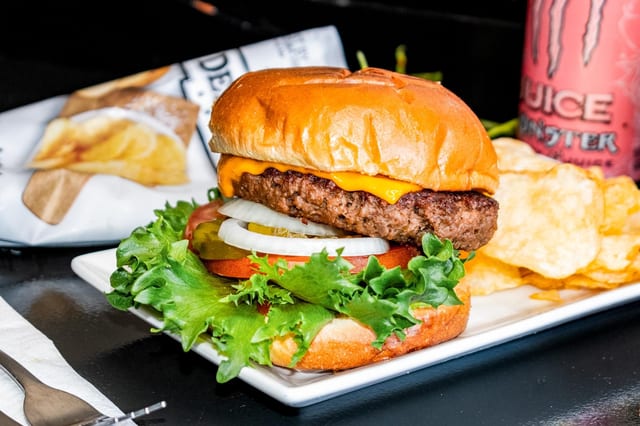 Classic Burger.