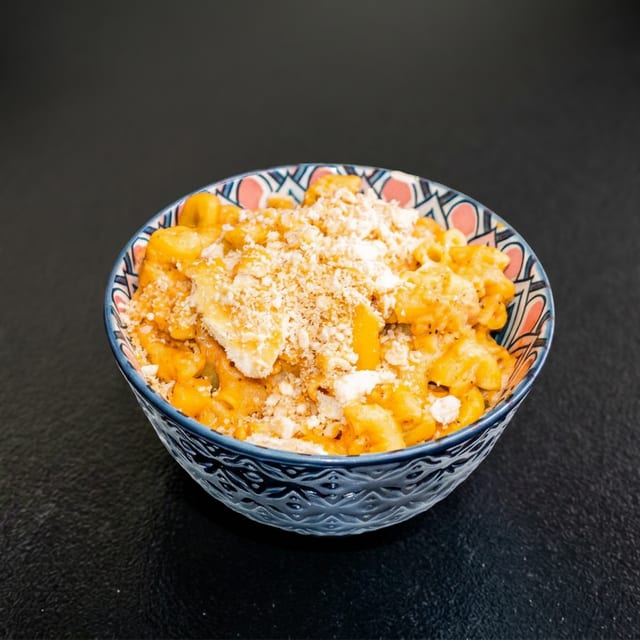 Side of Mac n Cheese.