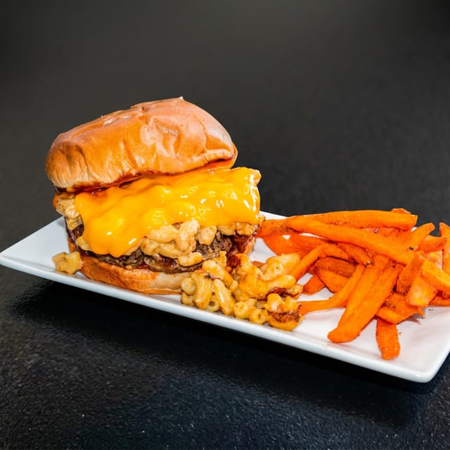 BBQ Mac and cheese burger.