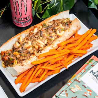 Mac N Cheese Steak